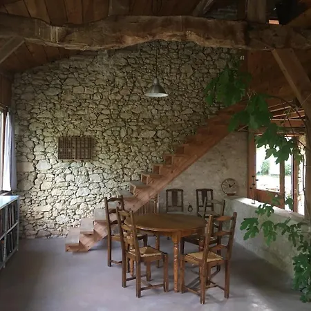 Grange En Maurille بيت للعطل *